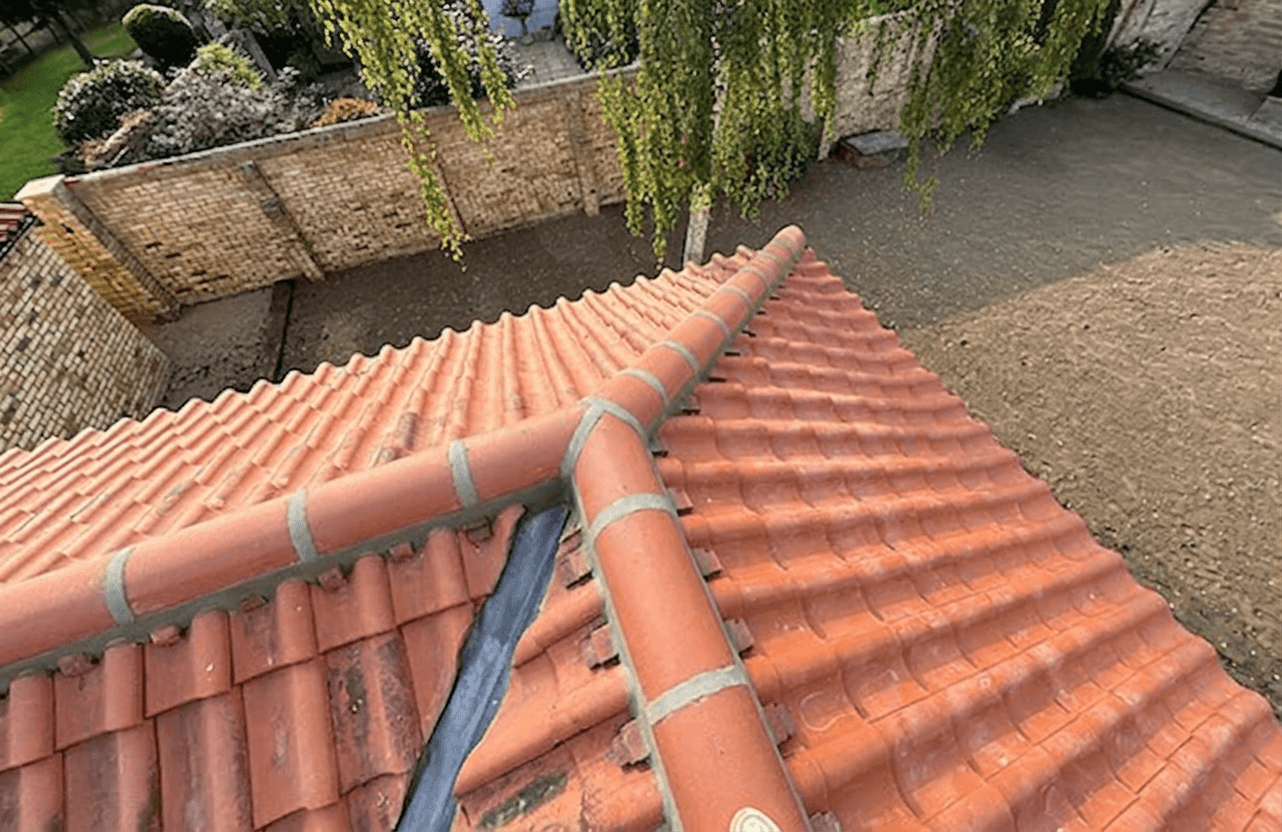 Transparent pricing for roof repairs in Hertfordshire